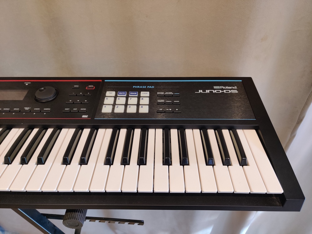 Roland Juno DS611 Roland Juno DS611