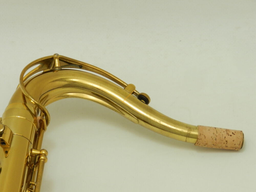 Saksofon tenorowy Amati. Po remoncie kapitalnym (DR24-129)14 Saksofon tenorowy Amati. Po remoncie kapitalnym (DR24-129)14