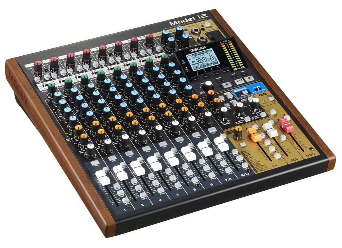 Tascam Model 12 - mikser, rejestrator, kontroler0 Tascam Model 12 - mikser, rejestrator, kontroler0