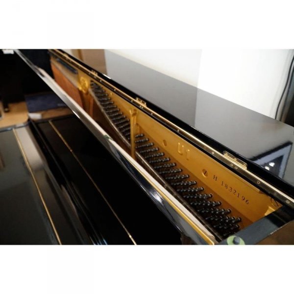 U1H Yamaha pianino akustyczne używane5 U1H Yamaha pianino akustyczne używane5