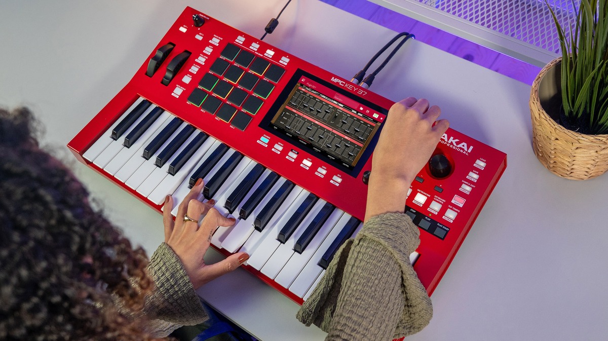 AKAI MPC Key 373 AKAI MPC Key 373