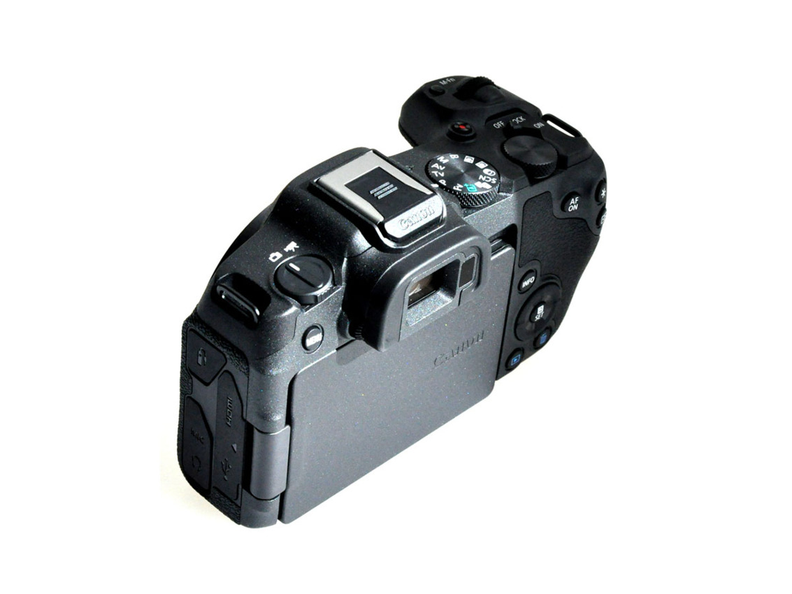 CANON EOS R82 CANON EOS R82