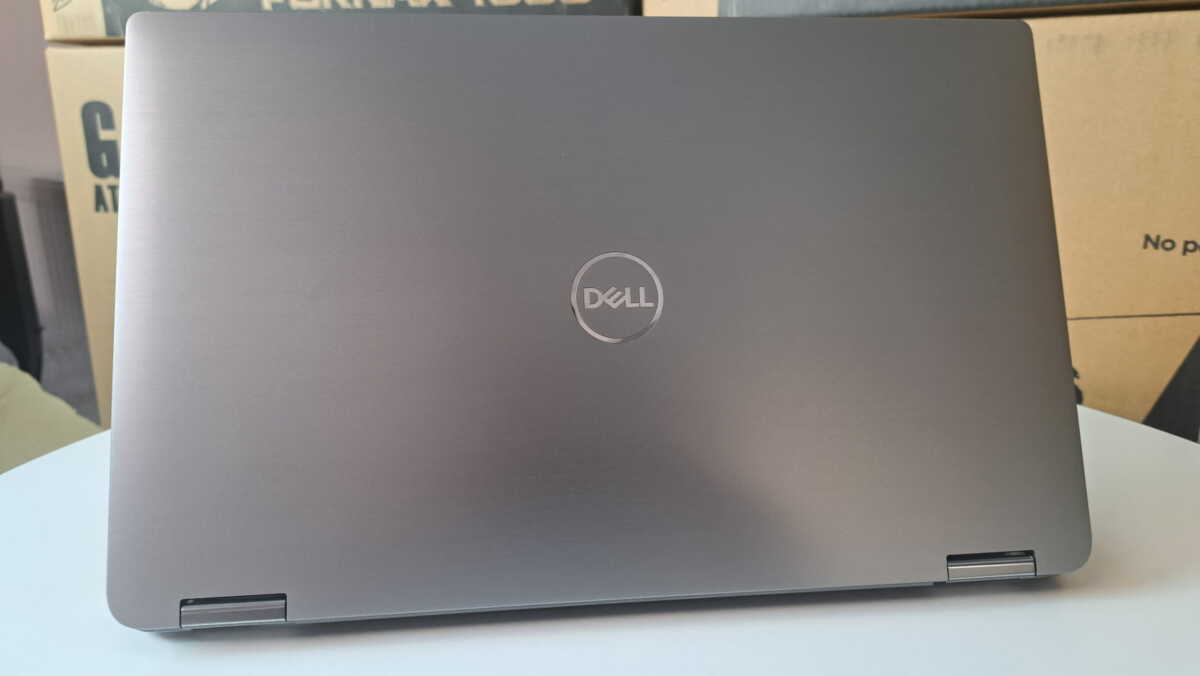 Dell Latitude 9410 2 w 1 14" i5-10310u 16GB RAM 1000GB SSD Win 11 home 2w1 Tablet i Laptop5 Dell Latitude 9410 2 w 1 14" i5-10310u 16GB RAM 1000GB SSD Win 11 home 2w1 Tablet i Laptop5