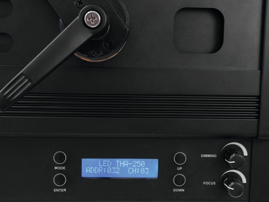 EUROLITE LED THA-250F Theater-Spot - Reflektor Teatralny3 EUROLITE LED THA-250F Theater-Spot - Reflektor Teatralny3