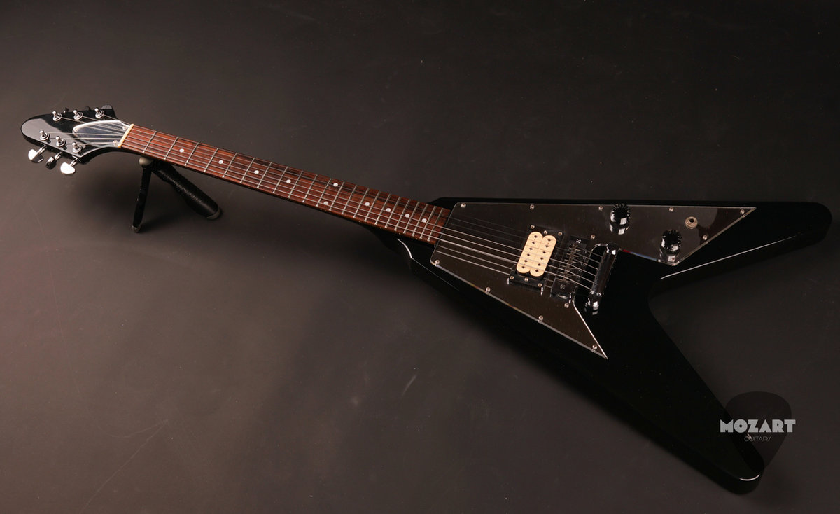 Edwards E-FV-120D Black 2013 MIJ – Mirror Pickguard – DiMarzio DP104 FCR4 Edwards E-FV-120D Black 2013 MIJ – Mirror Pickguard – DiMarzio DP104 FCR4
