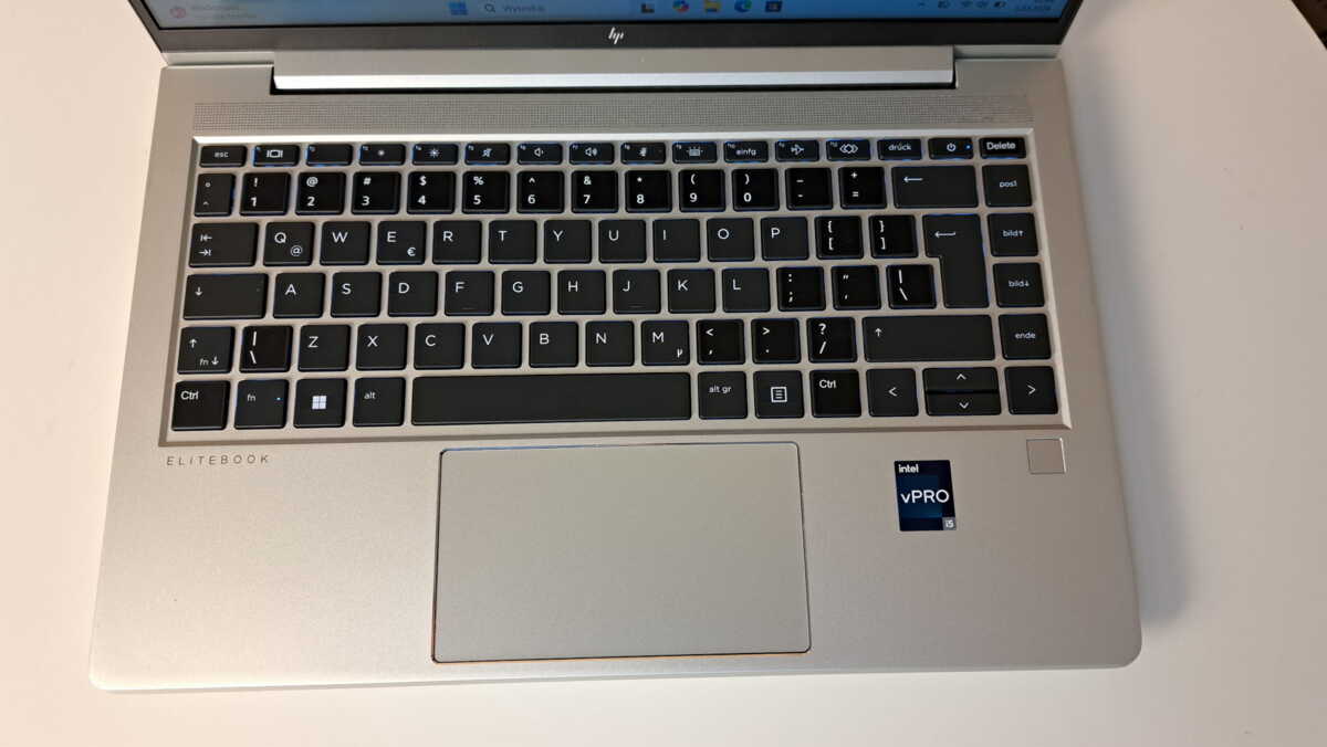 HP EliteBook 640 G9 14" i5-1245u 16GB RAM 512GB SSD Win 11 Pro1 HP EliteBook 640 G9 14" i5-1245u 16GB RAM 512GB SSD Win 11 Pro1