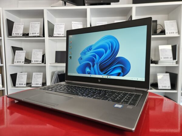 HP ZBook 15 G6 15,6" i9-9880H 32GB RAM 512GB SSD Nvidia Quadro T2000 4GB FHD IPS LTE Win 11 Pro0