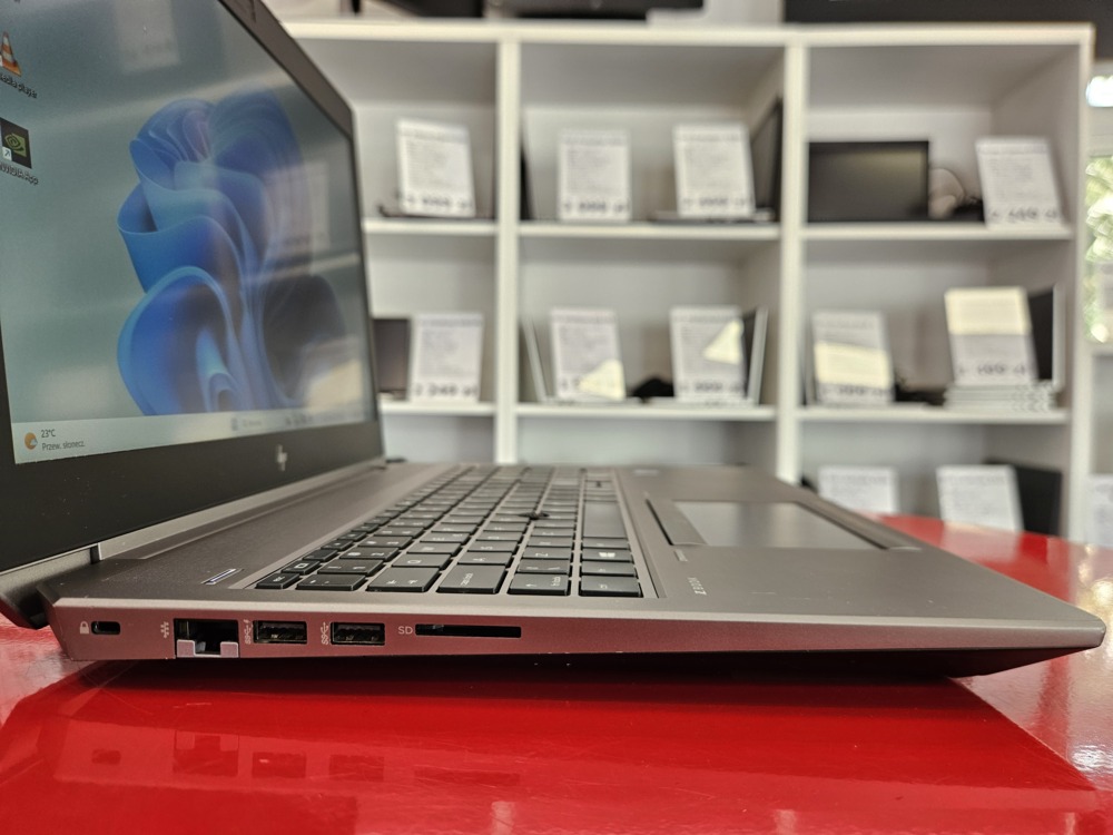 HP ZBook 15 G6 15,6" i9-9880H 32GB RAM 512GB SSD Nvidia Quadro T2000 4GB FHD IPS LTE Win 11 Pro1 HP ZBook 15 G6 15,6" i9-9880H 32GB RAM 512GB SSD Nvidia Quadro T2000 4GB FHD IPS LTE Win 11 Pro1