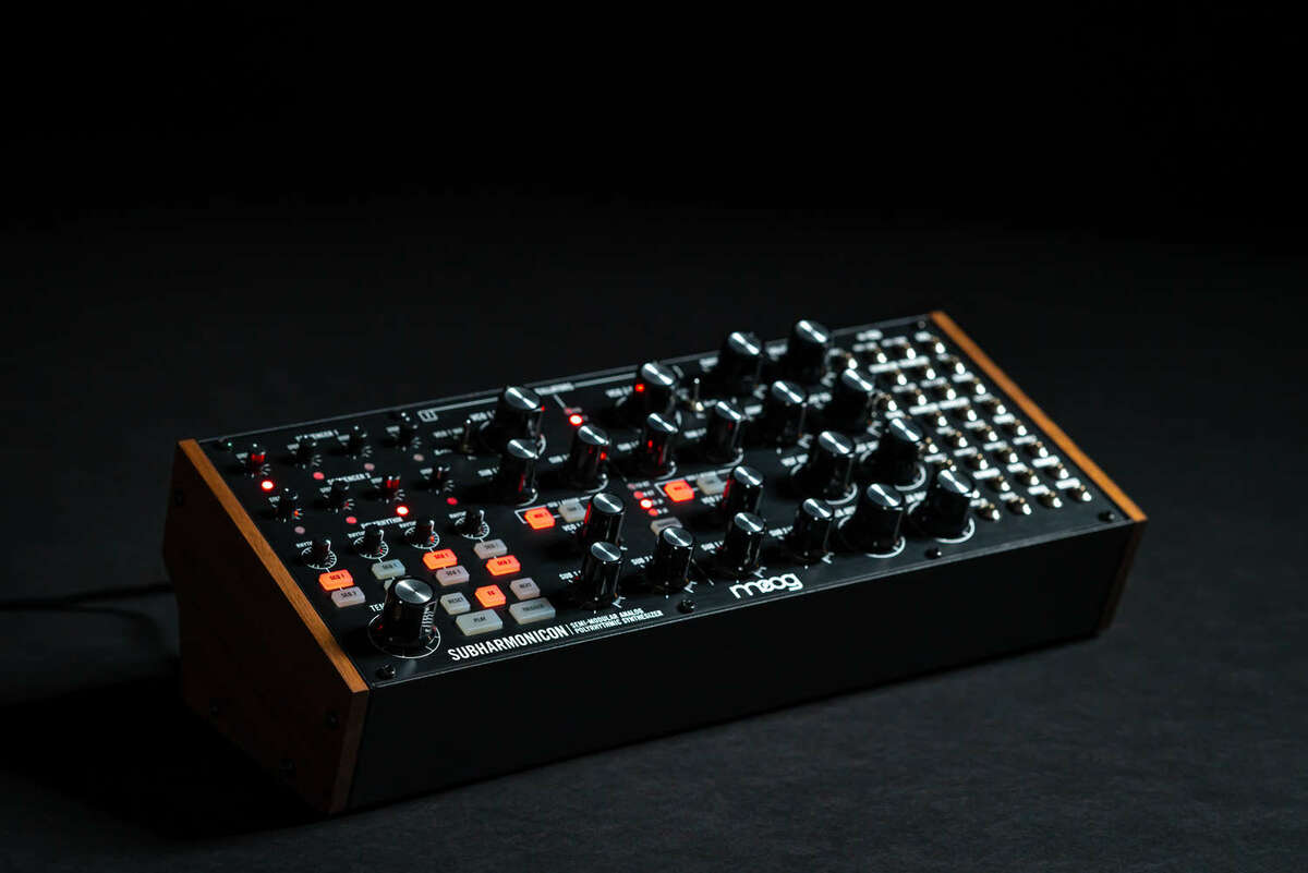 MOOG Subharmonicon – Syntezator Analogowy4 MOOG Subharmonicon – Syntezator Analogowy4