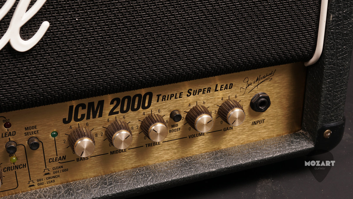 Marshall JCM 2000 TSL100 + Marshall 412 JCM 2000 1960A2 Marshall JCM 2000 TSL100 + Marshall 412 JCM 2000 1960A2