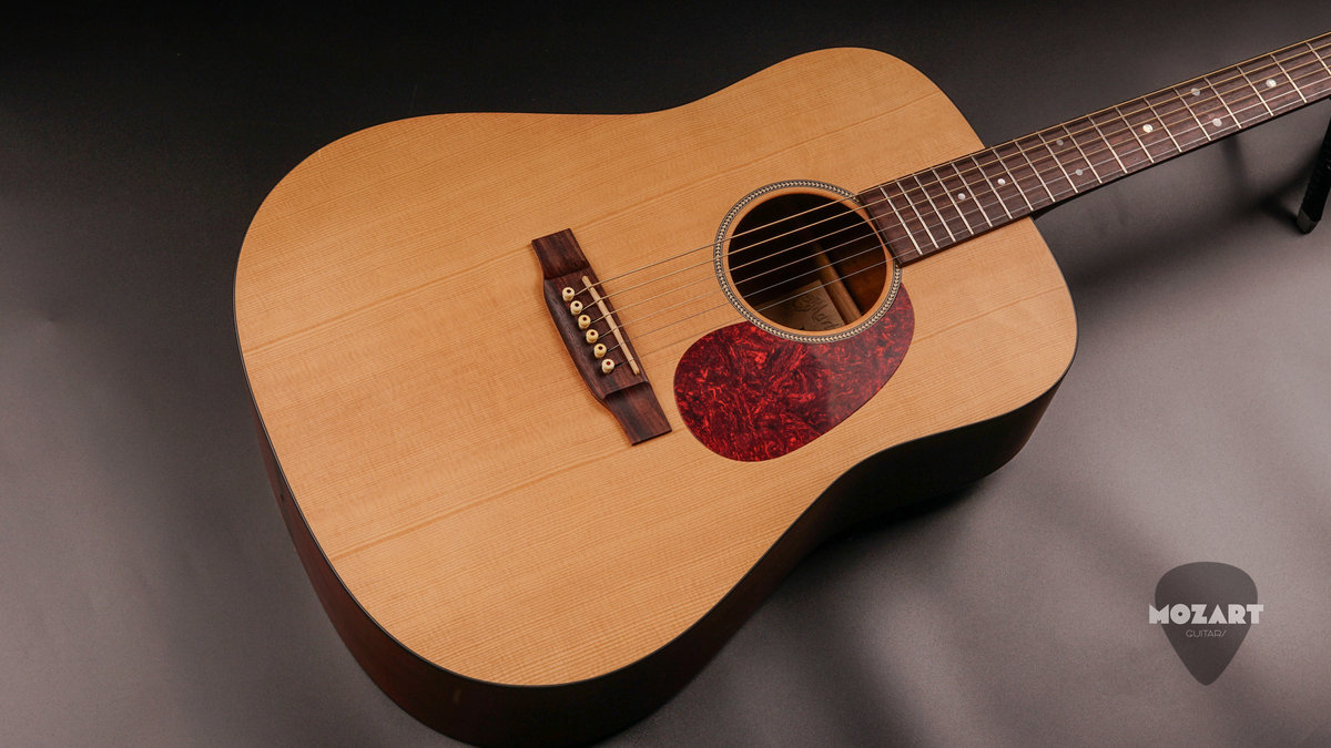 Martin DM Dreadnought Mahogany USA Nazareth + Case3 Martin DM Dreadnought Mahogany USA Nazareth + Case3