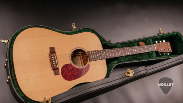 Martin DM Dreadnought Mahogany USA Nazareth + Case0
