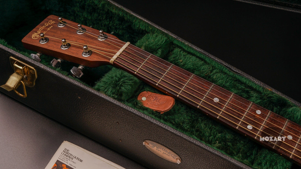 Martin DM Dreadnought Mahogany USA Nazareth + Case10 Martin DM Dreadnought Mahogany USA Nazareth + Case10