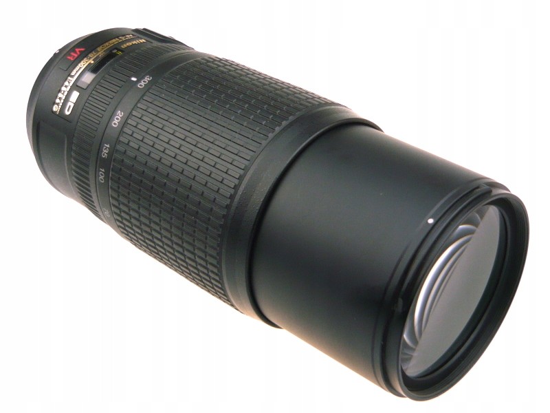 NIKKOR AF-S 70-300/4.5-5.6 G IF VR3 NIKKOR AF-S 70-300/4.5-5.6 G IF VR3