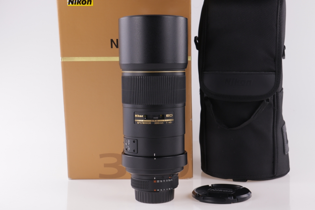 Nikkor 300mm f/4 ED AF-S4 Nikkor 300mm f/4 ED AF-S4