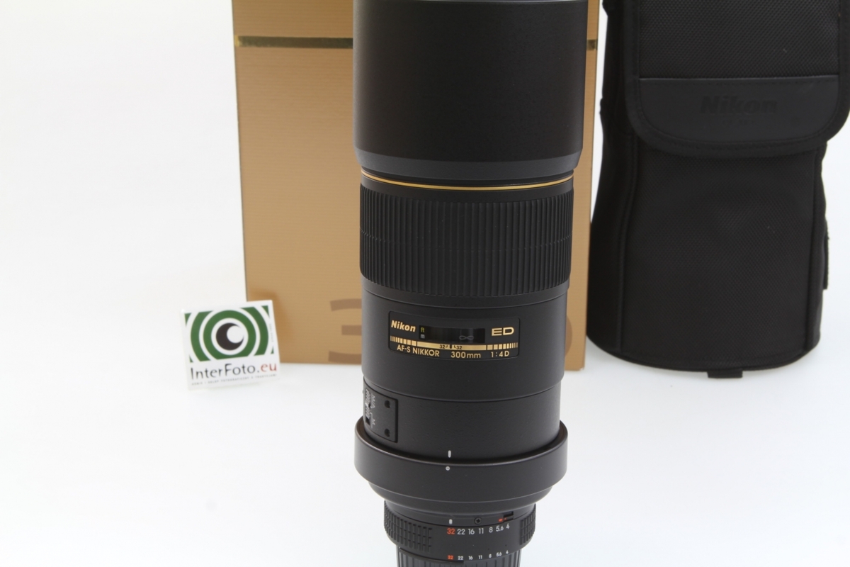 Nikkor 300mm f/4 ED AF-S1 Nikkor 300mm f/4 ED AF-S1
