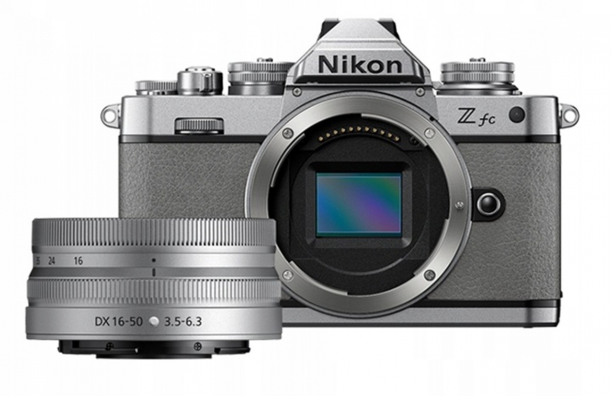 Nikon Z fc + Nikkor Z 16-50mm Natural Gray Nikon Z fc + Nikkor Z 16-50mm Natural Gray