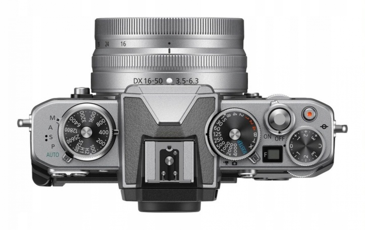 Nikon Z fc + Nikkor Z 16-50mm Natural Gray1 Nikon Z fc + Nikkor Z 16-50mm Natural Gray1