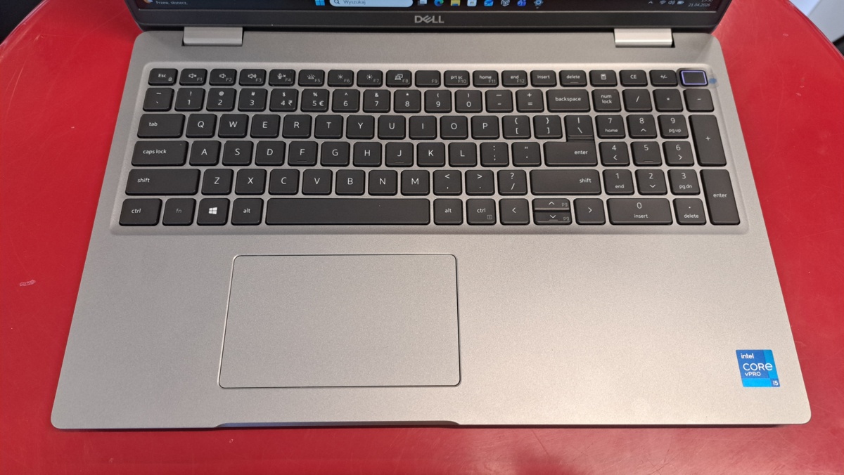 Nowy Dell Latitude 5520 15,6" i5-1145G7 16GB RAM 256GB SSD IPS Full HD SIM LTE WIN 11 Pro2 Nowy Dell Latitude 5520 15,6" i5-1145G7 16GB RAM 256GB SSD IPS Full HD SIM LTE WIN 11 Pro2