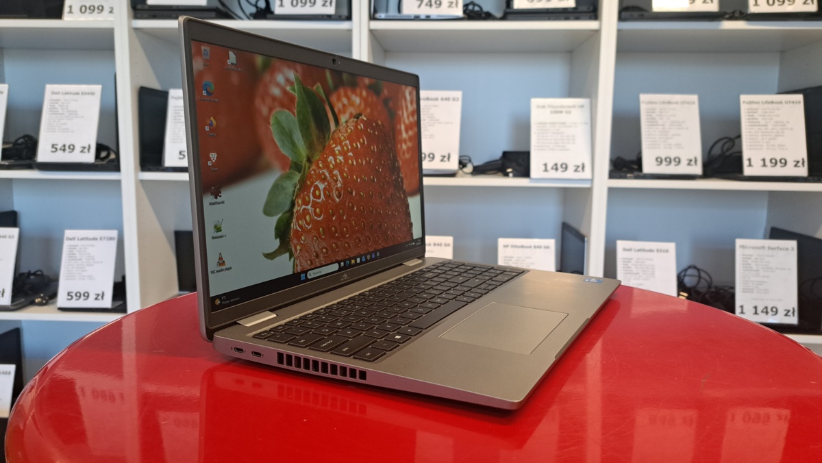 Nowy Dell Latitude 5520 15,6" i5-1145G7 16GB RAM 256GB SSD IPS Full HD SIM LTE WIN 11 Pro9 Nowy Dell Latitude 5520 15,6" i5-1145G7 16GB RAM 256GB SSD IPS Full HD SIM LTE WIN 11 Pro9