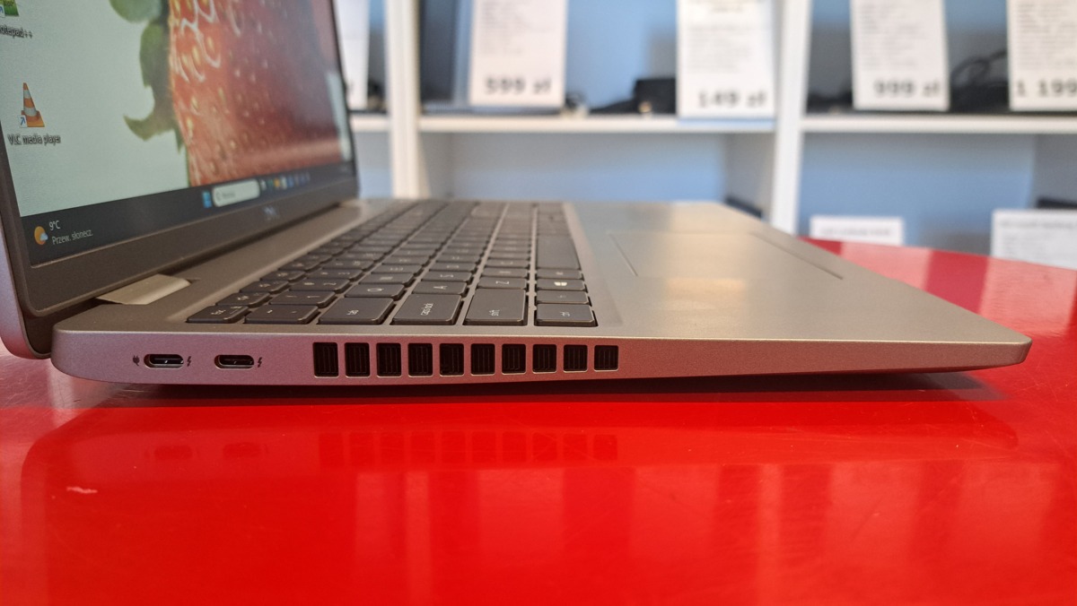 Nowy Dell Latitude 5520 15,6" i5-1145G7 16GB RAM 256GB SSD IPS Full HD SIM LTE WIN 11 Pro3 Nowy Dell Latitude 5520 15,6" i5-1145G7 16GB RAM 256GB SSD IPS Full HD SIM LTE WIN 11 Pro3