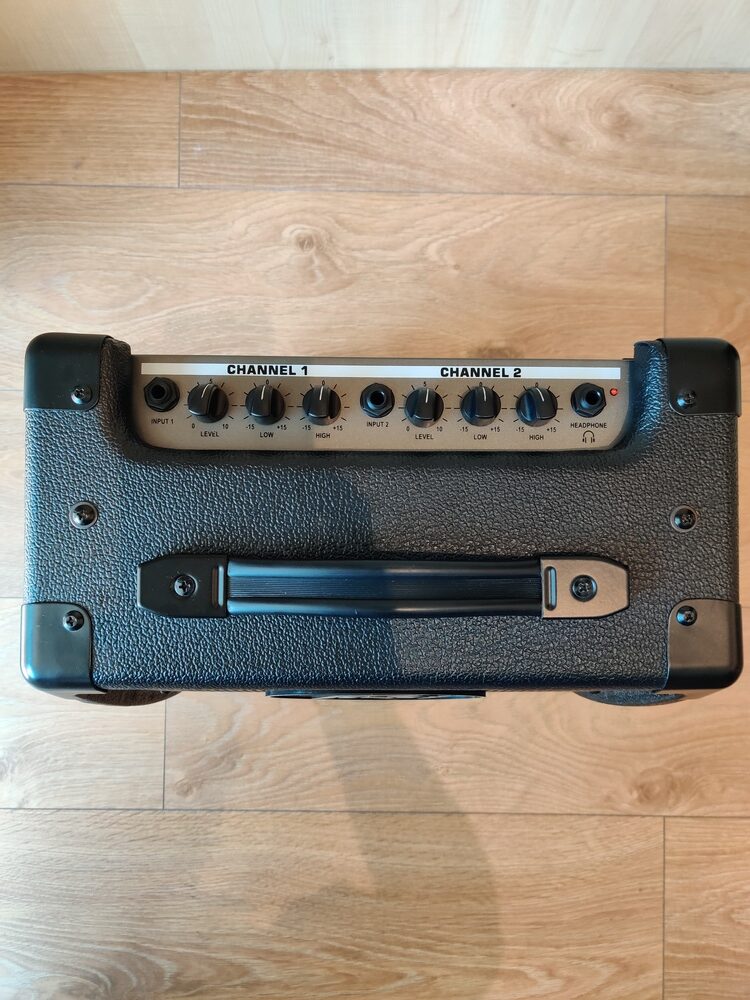 Peavey KB1 wzmacniacz do instrumentów klawiszowych0 Peavey KB1 wzmacniacz do instrumentów klawiszowych0