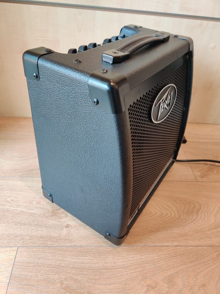 Peavey KB1 wzmacniacz do instrumentów klawiszowych4 Peavey KB1 wzmacniacz do instrumentów klawiszowych4