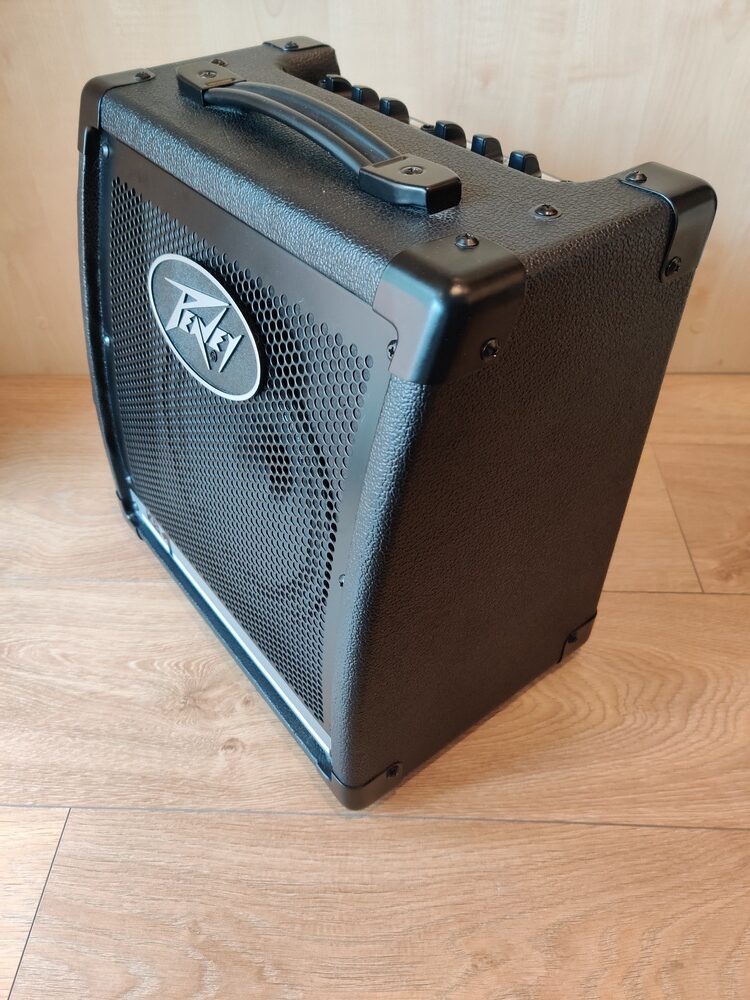 Peavey KB1 wzmacniacz do instrumentów klawiszowych7 Peavey KB1 wzmacniacz do instrumentów klawiszowych7