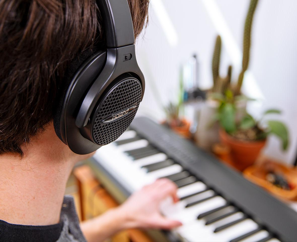 Roland FP-30X BK - Przenośne pianino cyfrowe Zestaw6 Roland FP-30X BK - Przenośne pianino cyfrowe Zestaw6