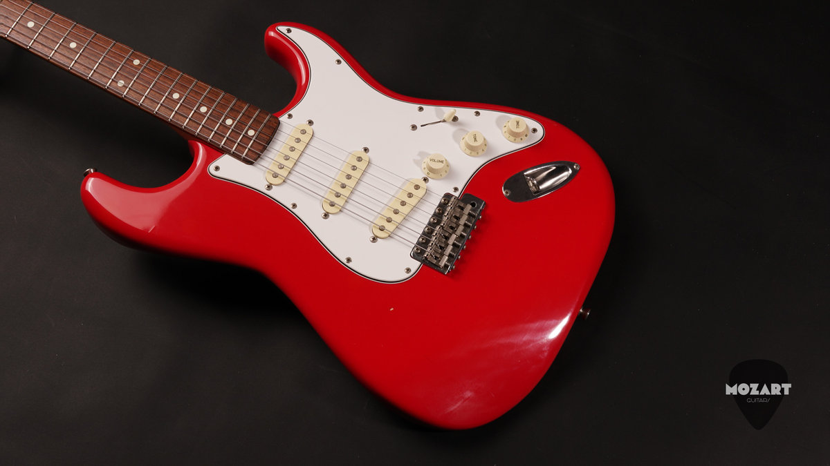 Squier JV Stratocaster SST-30 (1983) – FujiGen - Torino Red7 Squier JV Stratocaster SST-30 (1983) – FujiGen - Torino Red7