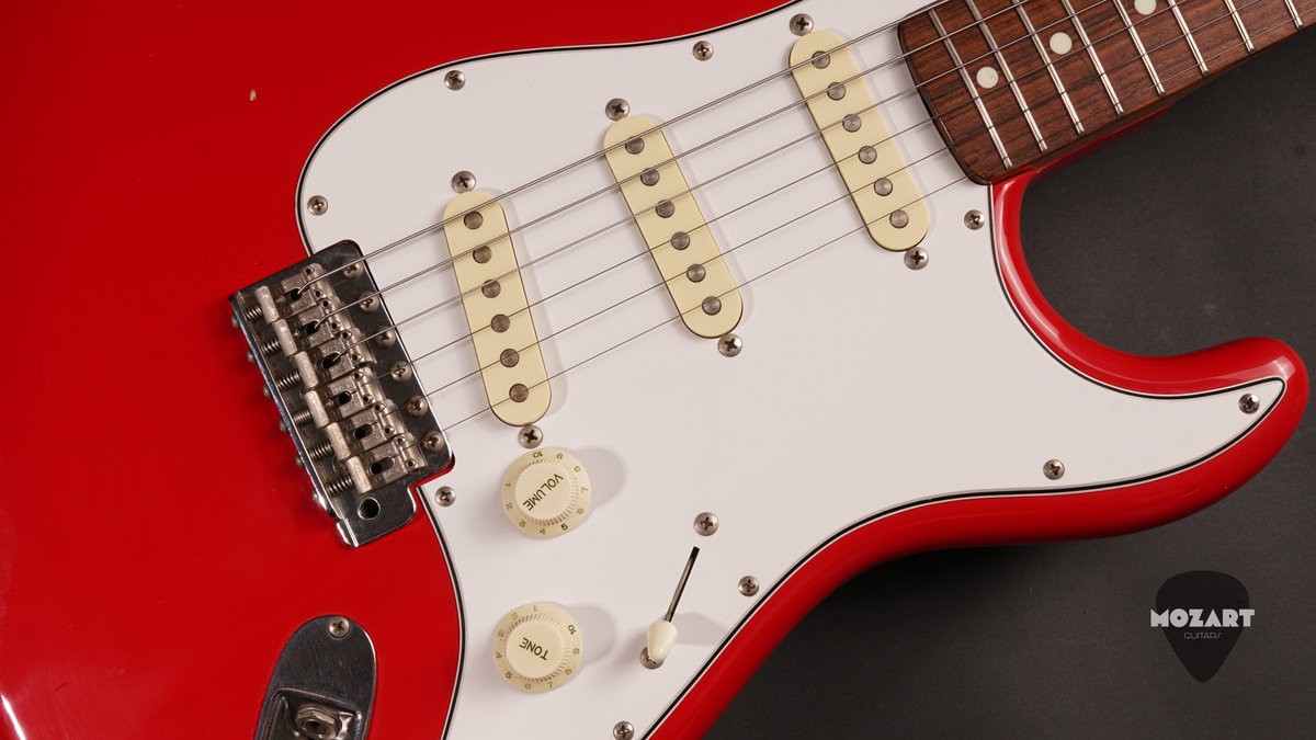 Squier JV Stratocaster SST-30 (1983) – FujiGen - Torino Red1 Squier JV Stratocaster SST-30 (1983) – FujiGen - Torino Red1