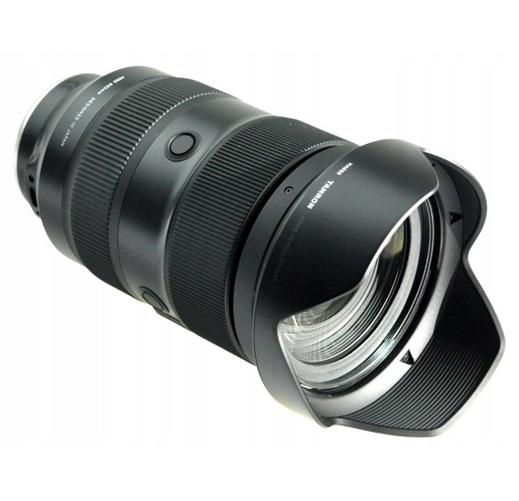 TAMRON 35-150/2-2.8 Di III VXD | Sony E |2 TAMRON 35-150/2-2.8 Di III VXD | Sony E |2