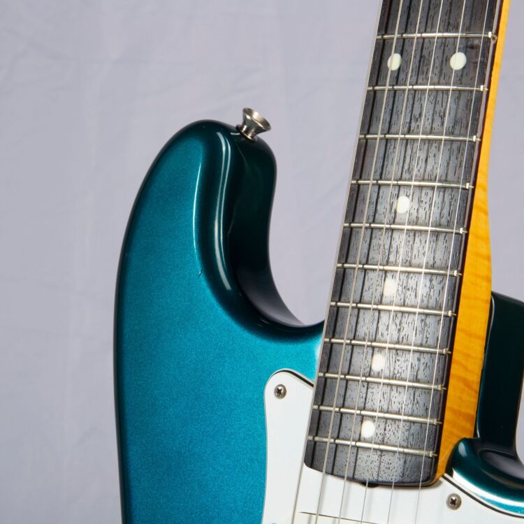 1994 Fender Stratocaster Lake Placid Blue Flame ST62 Japan11 1994 Fender Stratocaster Lake Placid Blue Flame ST62 Japan11