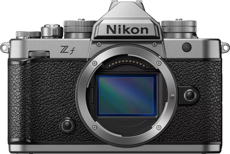 Aparat Nikon Z f srebrny + Z 24-70mm f/4 S + Skórzany futerał SmallRig 5096 do aparatu Nikon Z f brązow0 Aparat Nikon Z f srebrny + Z 24-70mm f/4 S + Skórzany futerał SmallRig 5096 do aparatu Nikon Z f brązow0