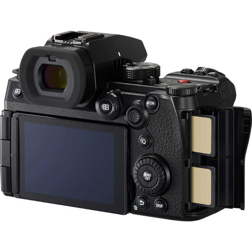 Aparat Panasonic LUMIX S5II + S 18-40mm F4.5-6.39 Aparat Panasonic LUMIX S5II + S 18-40mm F4.5-6.39