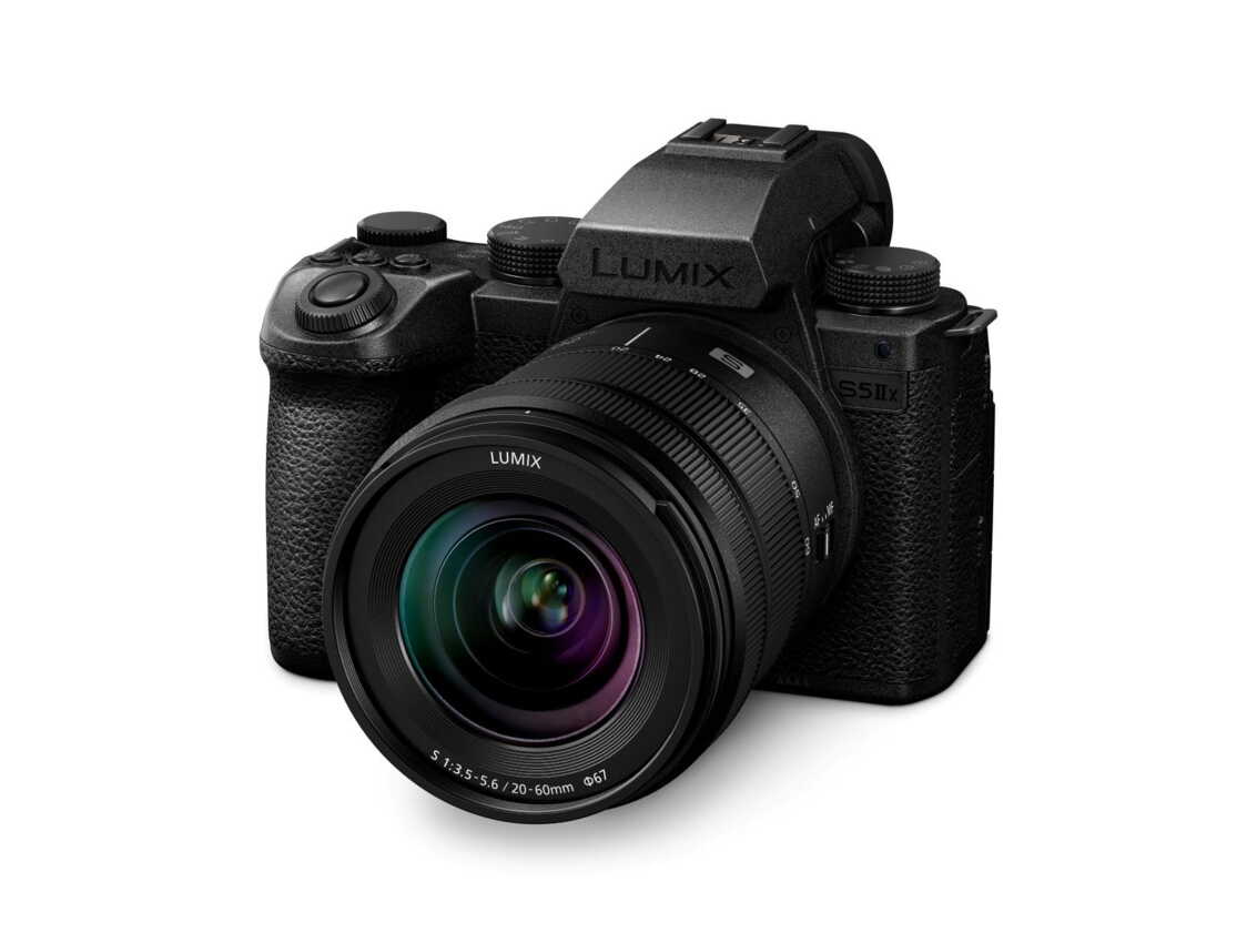 Aparat Panasonic LUMIX S5IIX + R 20-60mm Aparat Panasonic LUMIX S5IIX + R 20-60mm