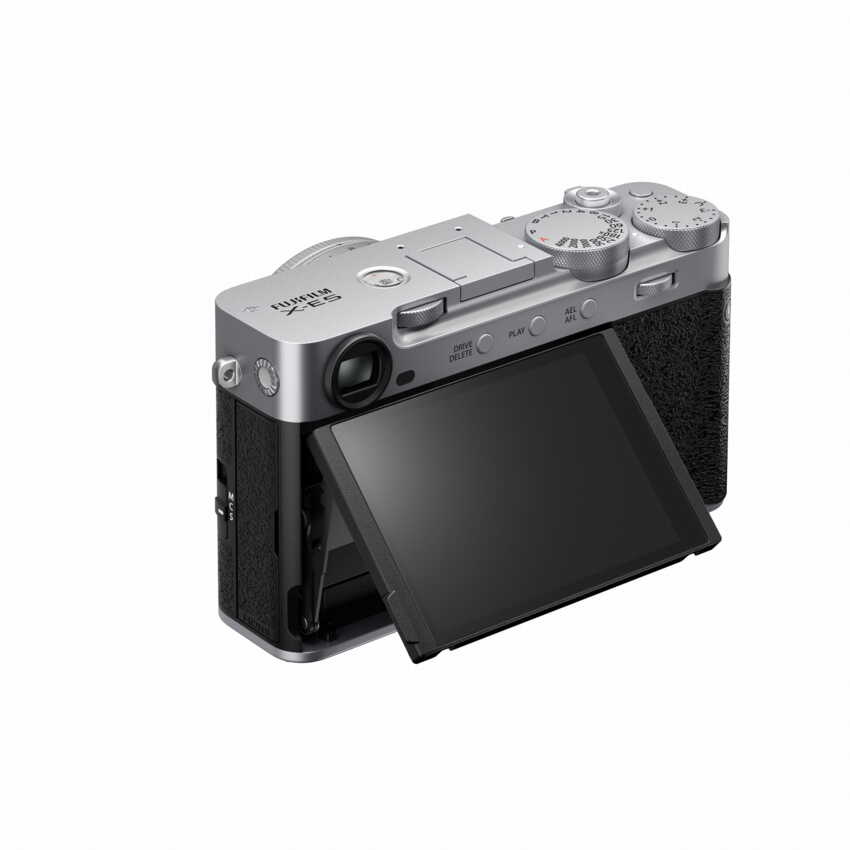 Aparat cyfrowy Fujifilm X-E5 body srebrny4 Aparat cyfrowy Fujifilm X-E5 body srebrny4