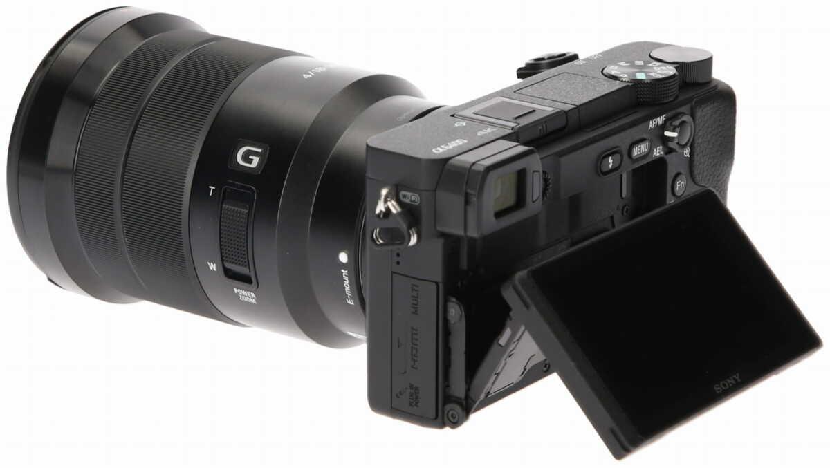 Aparat cyfrowy Sony A6400 + obiektyw E 18-105mm f/4 G OSS PZ - ILCE6400GBDI2 Aparat cyfrowy Sony A6400 + obiektyw E 18-105mm f/4 G OSS PZ - ILCE6400GBDI2