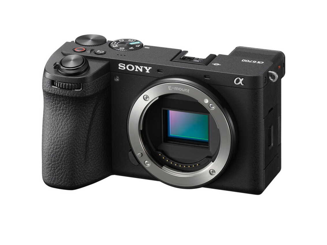 Aparat cyfrowy Sony A6700 + E 16-55mm f/2.8 G - SEL1655G4 Aparat cyfrowy Sony A6700 + E 16-55mm f/2.8 G - SEL1655G4