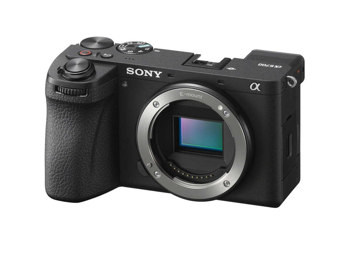Aparat cyfrowy Sony A6700 body - ILCE6700B + Sony E 16-55mm f/2,8 G - SEL1655G + Akumulator Sony NP-FZ100 + Karta pamięci Sony SDXC 64GB SF-G TOUGH16 Aparat cyfrowy Sony A6700 body - ILCE6700B + Sony E 16-55mm f/2,8 G - SEL1655G + Akumulator Sony NP-FZ100 + Karta pamięci Sony SDXC 64GB SF-G TOUGH16