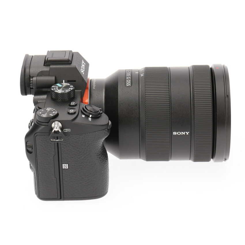 Aparat cyfrowy Sony A7 III + obiektyw 24-105 mm f/4 G - ILCE7M3GBDI2 Aparat cyfrowy Sony A7 III + obiektyw 24-105 mm f/4 G - ILCE7M3GBDI2