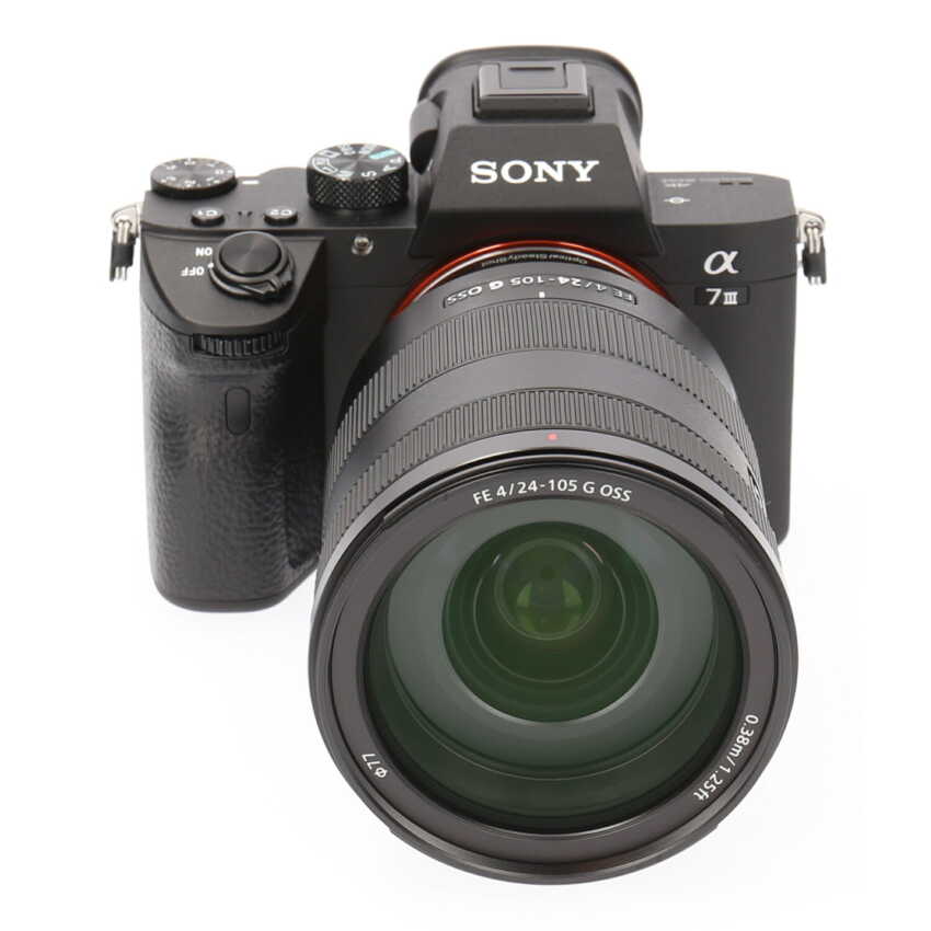 Aparat cyfrowy Sony A7 III + obiektyw 24-105 mm f/4 G - ILCE7M3GBDI1 Aparat cyfrowy Sony A7 III + obiektyw 24-105 mm f/4 G - ILCE7M3GBDI1