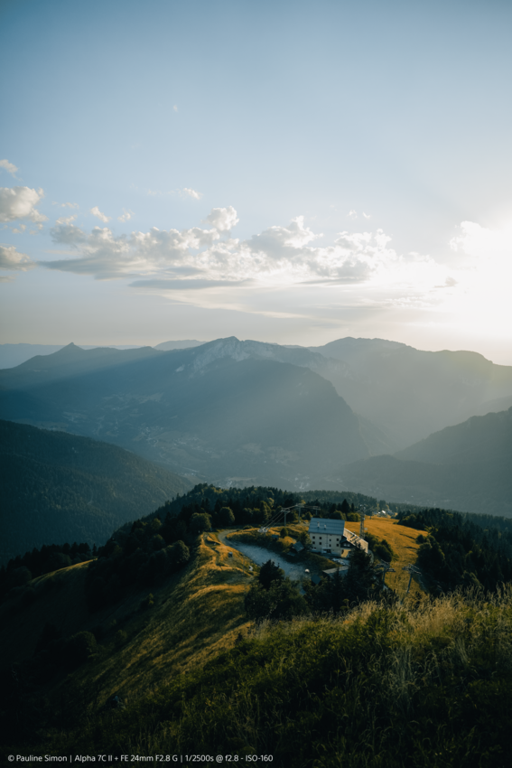 Aparat cyfrowy Sony A7C II czarny + FE 40 mm f/2.5 G - SEL40F25G17 Aparat cyfrowy Sony A7C II czarny + FE 40 mm f/2.5 G - SEL40F25G17