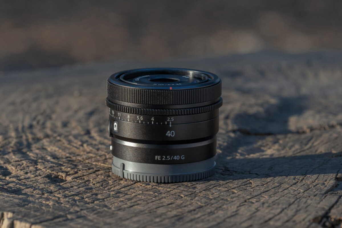 Aparat cyfrowy Sony A7C II czarny + FE 40 mm f/2.5 G - SEL40F25G13 Aparat cyfrowy Sony A7C II czarny + FE 40 mm f/2.5 G - SEL40F25G13