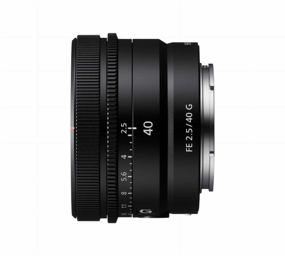 Aparat cyfrowy Sony A7C II srebrny + FE 40 mm f/2.5 G - SEL40F25G5 Aparat cyfrowy Sony A7C II srebrny + FE 40 mm f/2.5 G - SEL40F25G5