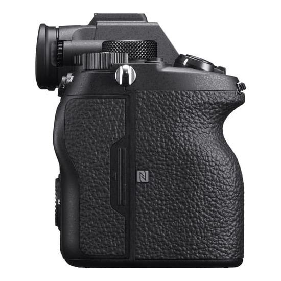 Aparat cyfrowy Sony A7R IVa body - ILCE7RM4A + FE 70-200mm F/2.8 GM2 OSS - SEL70200GM27 Aparat cyfrowy Sony A7R IVa body - ILCE7RM4A + FE 70-200mm F/2.8 GM2 OSS - SEL70200GM27