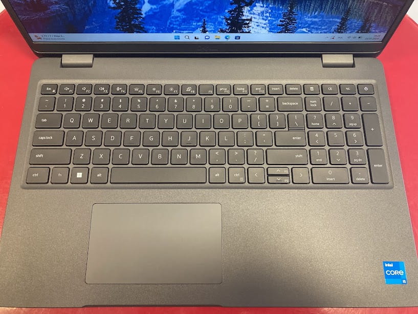 Dell Latitude 3540 15" i5-1335U 16GB RAM 256GB Intel Iris Xe NVMe WIN 11 Pro1 Dell Latitude 3540 15" i5-1335U 16GB RAM 256GB Intel Iris Xe NVMe WIN 11 Pro1