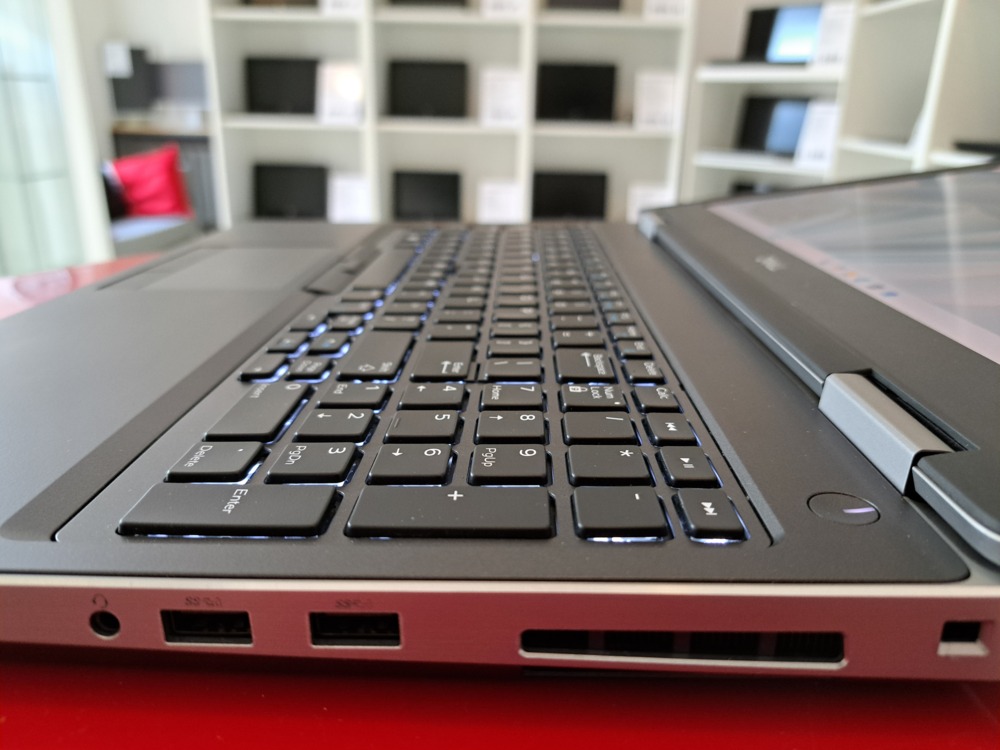 Dell Precision 7540 15,6" i7-9850H 32GB RAM 512GB SSD RTX 3000 UHD 4K Win 11 Pro2 Dell Precision 7540 15,6" i7-9850H 32GB RAM 512GB SSD RTX 3000 UHD 4K Win 11 Pro2