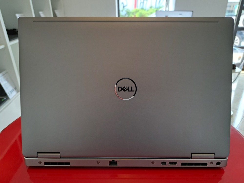 Dell Precision 7540 15,6" i7-9850H 32GB RAM 512GB SSD RTX 3000 UHD 4K Win 11 Pro4 Dell Precision 7540 15,6" i7-9850H 32GB RAM 512GB SSD RTX 3000 UHD 4K Win 11 Pro4