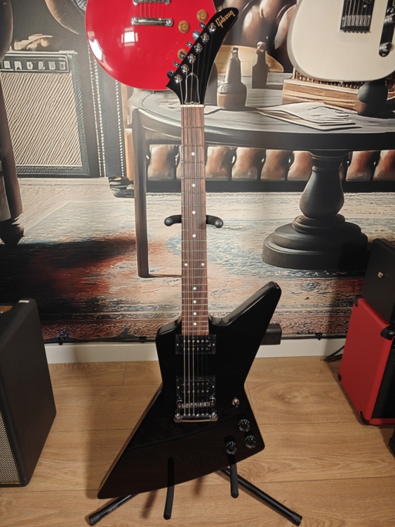 Gibson 80's Explorer6 Gibson 80's Explorer6